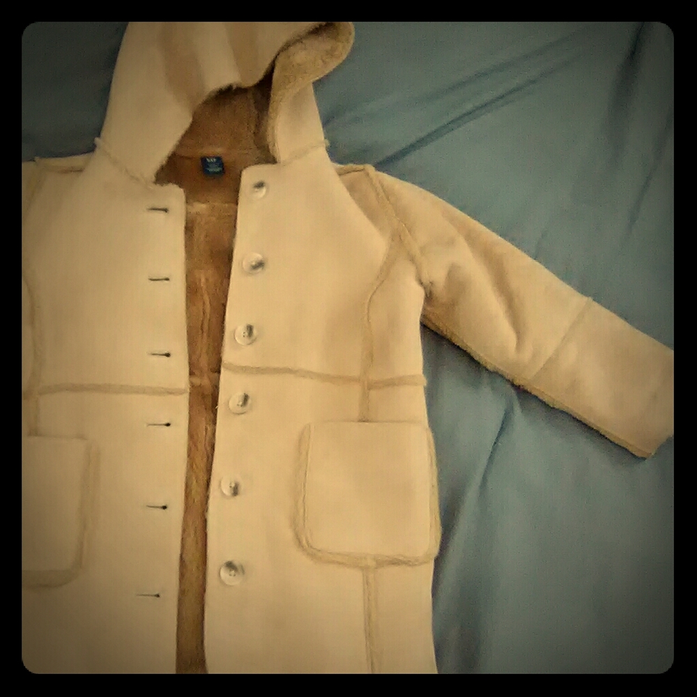 Little girls tan baby Gap coat.